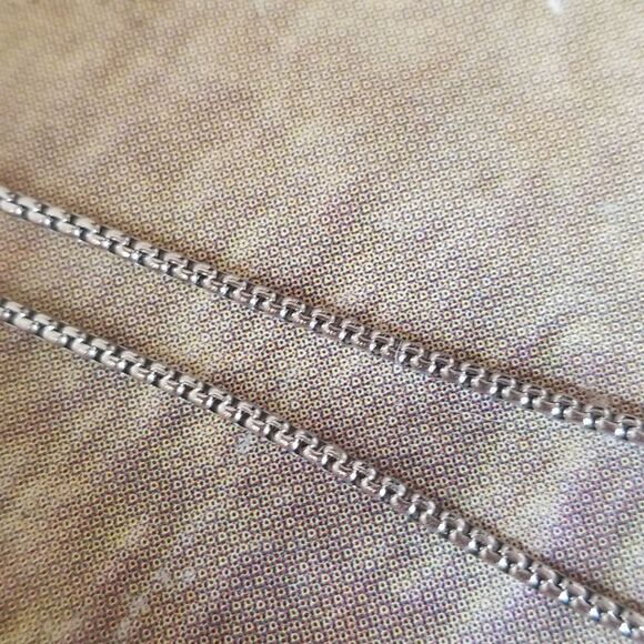 Silvertone Pendant Necklace With Topaz Colored Stone - Picture 8 of 8